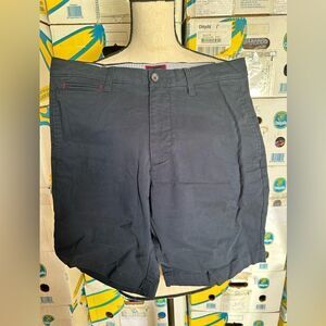 UNTUCKit Shorts 